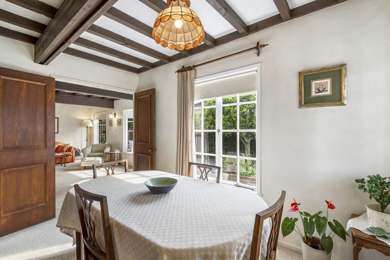 Photo of property in 2/6 Elderwood Lane, Belmont, Auckland, 0622