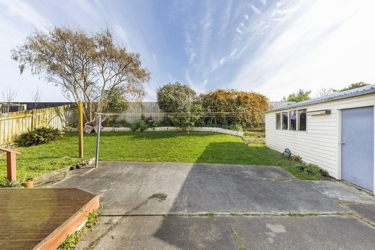 Photo of property in 38 Dalfield Place, Highbury, Palmerston North, 4412
