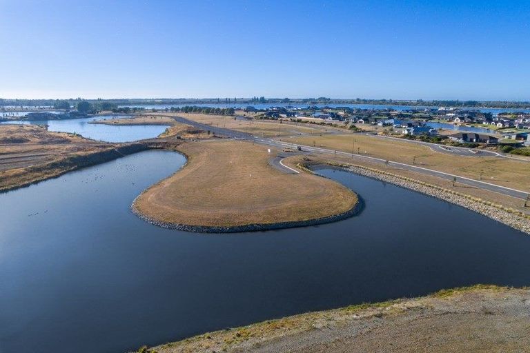 Photo of property in 137 Lake Hood Drive, Huntingdon, Ashburton, 7774