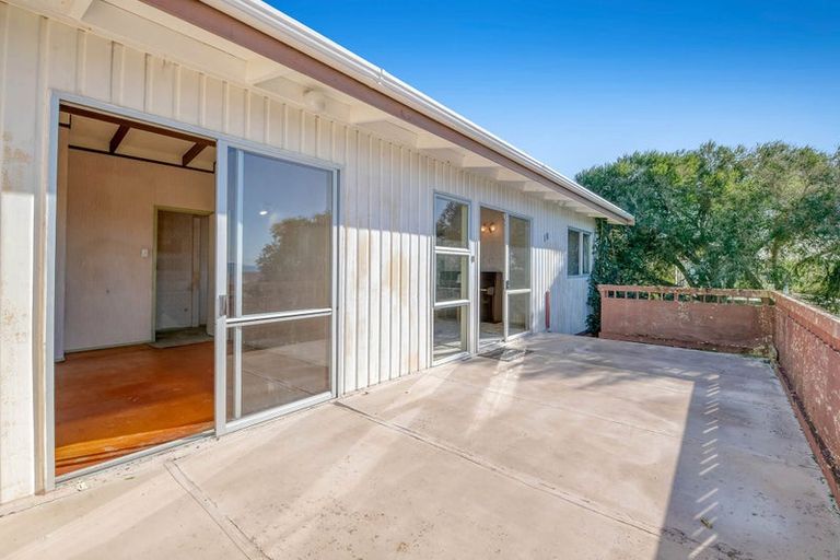 Photo of property in 18 Tara Place, Snells Beach, 0920