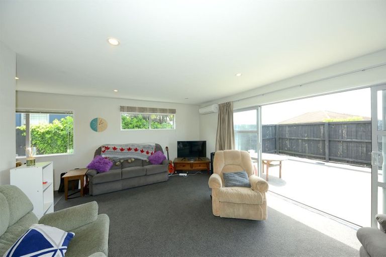 Photo of property in 11a Lyndon Street, Riccarton, Christchurch, 8011