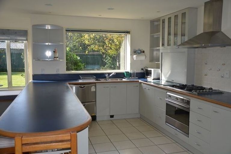 Photo of property in 32 Otara Street, Ilam, Christchurch, 8053