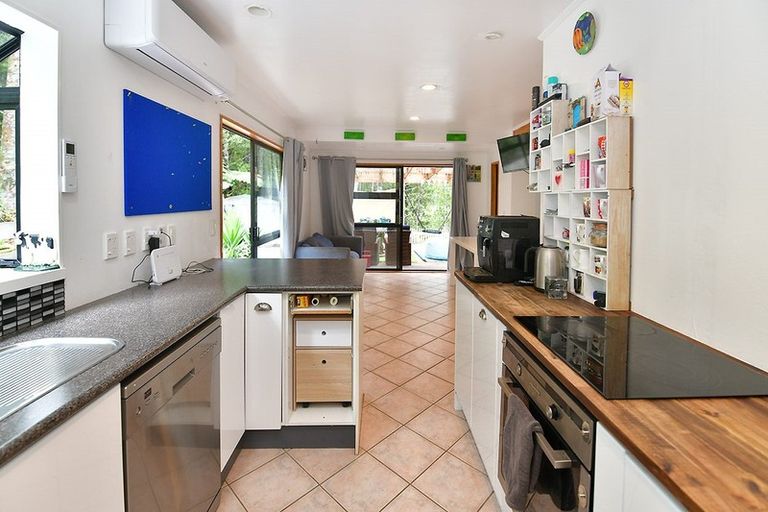 Photo of property in 335 Kanohi Road, Kaukapakapa, 0873