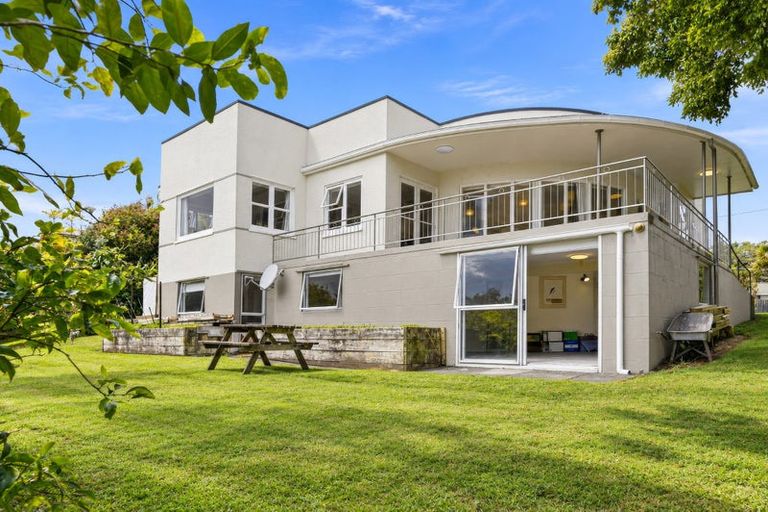Photo of property in 15 St James Avenue, Helensville, 0800