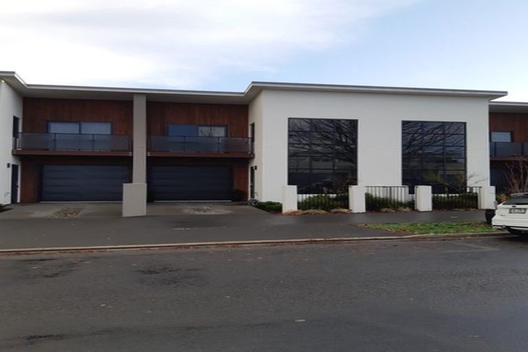 Photo of property in 2/13 Beale Street, Hamilton East, Hamilton, 3216