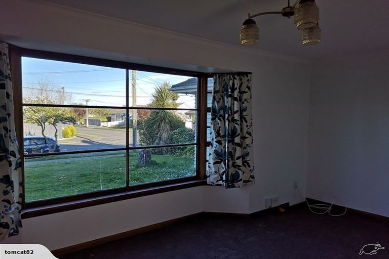 Photo of property in 27 Munro Street, Redwood, Christchurch, 8051