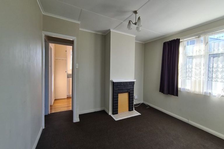 Photo of property in 21 Carlisle Street, Milson, Palmerston North, 4414