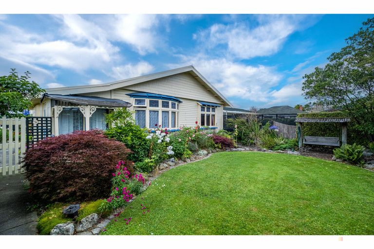 Photo of property in 33 Harris Street, Waimate, 7924