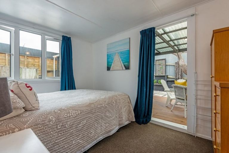 Photo of property in 38a Signal Street, Foxton Beach, Foxton, 4815