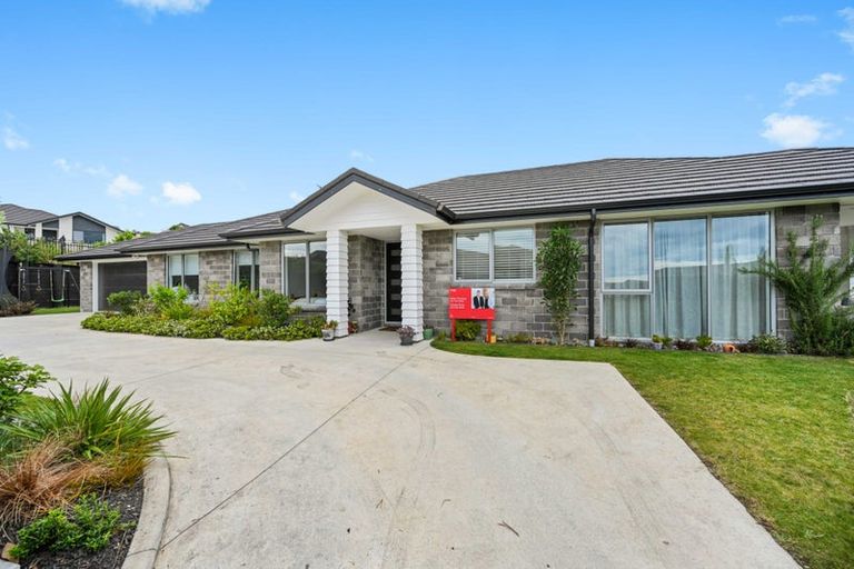 Photo of property in 18 Drower Glen, Flagstaff, Hamilton, 3210