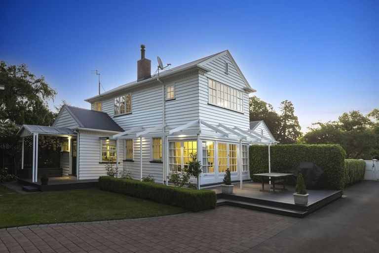 Photo of property in 108 Clyde Road, Ilam, Christchurch, 8041