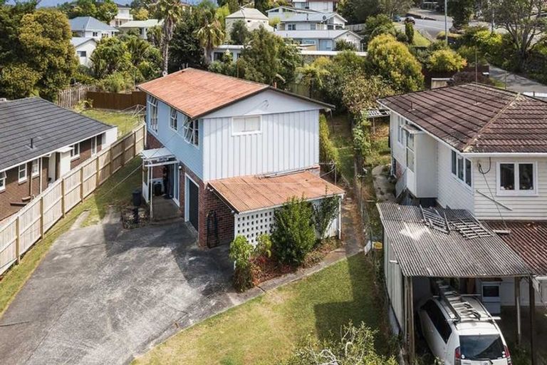 Photo of property in 3 Park Road, Glenfield, Auckland, 0629