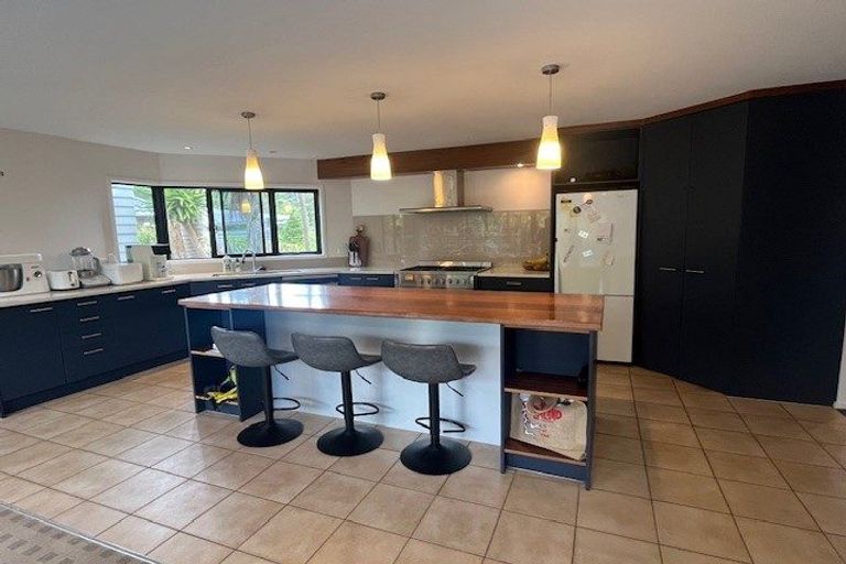 Photo of property in 62 Somerville Road, Shelly Park, Auckland, 2014