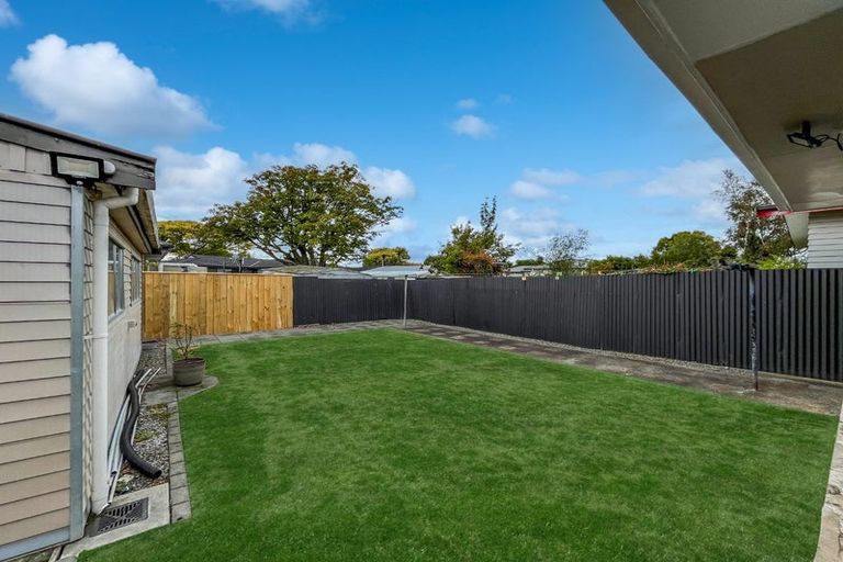 Photo of property in 5 Abraham Crescent, Milson, Palmerston North, 4414