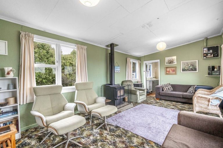 Photo of property in 16 Walker Street, Riverton/aparima, Riverton, 9822