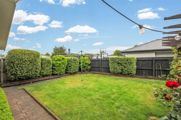 Photo of property in 236 Keyes Road, New Brighton, Christchurch, 8083
