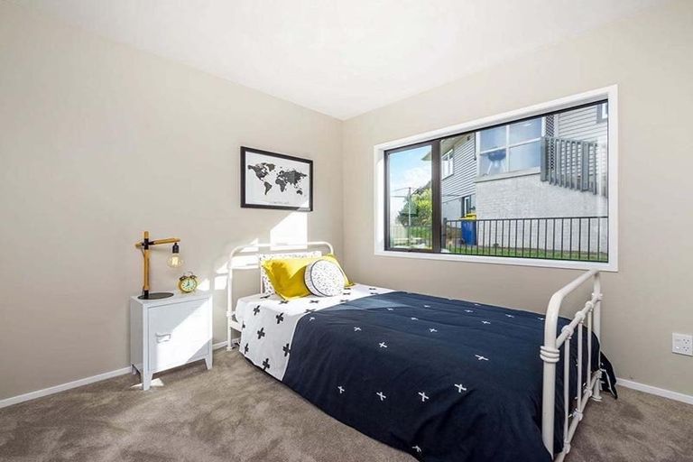 Photo of property in 25a Arrow Road, Forrest Hill, Auckland, 0620