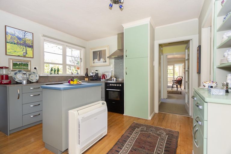 Photo of property in 6 Awamoa Road, Holmes Hill, Oamaru, 9401