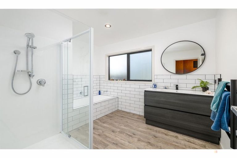 Photo of property in 32a Augustine Street, Waimate, 7924