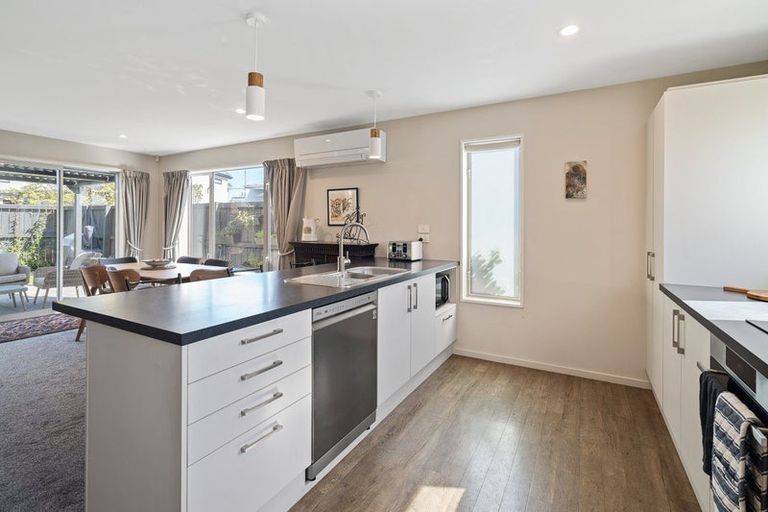 Photo of property in 1/49 Trafalgar Street, St Albans, Christchurch, 8014