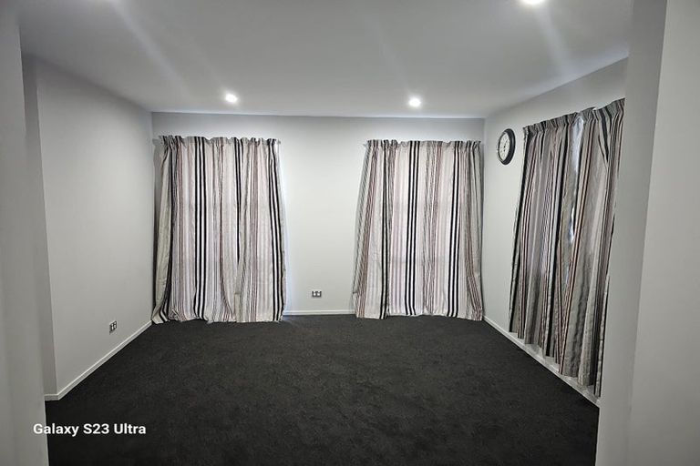 Photo of property in 86 Shillingford Boulevard, Rolleston, 7615