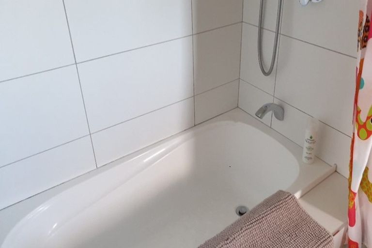 Photo of property in 4/45 Rawene Road, Birkenhead, Auckland, 0626