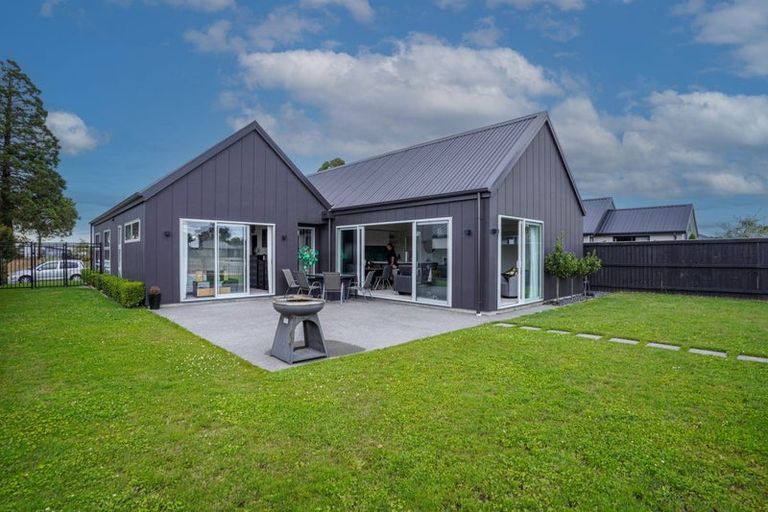 Photo of property in 8 John Raven Lane, Woodend, 7610