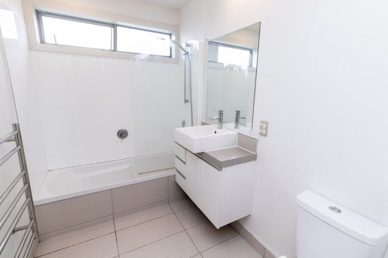 Photo of property in 48a Bassett Road, Johnsonville, Wellington, 6037