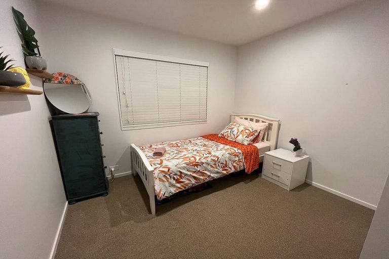 Photo of property in 17 Mona Vale, West Harbour, Auckland, 0618