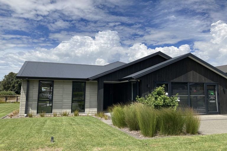 Photo of property in 1 Flack Street, Pyes Pa, Tauranga, 3112