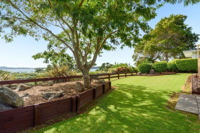 Photo of property in 23 Walnut Grove, Omokoroa, 3114