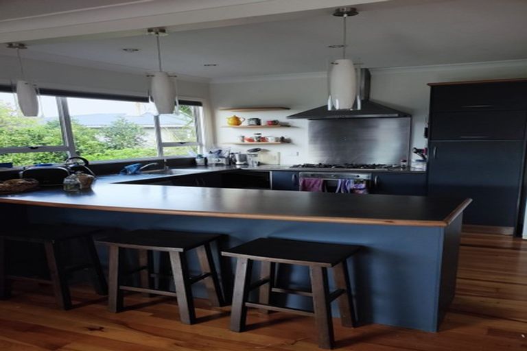 Photo of property in 28f Wallath Road, Westown, New Plymouth, 4310