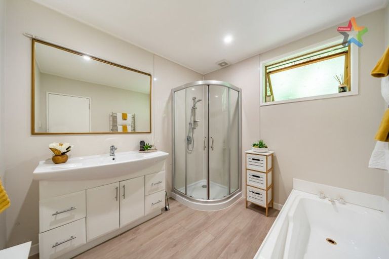 Photo of property in 128a Manuka Street, Stokes Valley, Lower Hutt, 5019