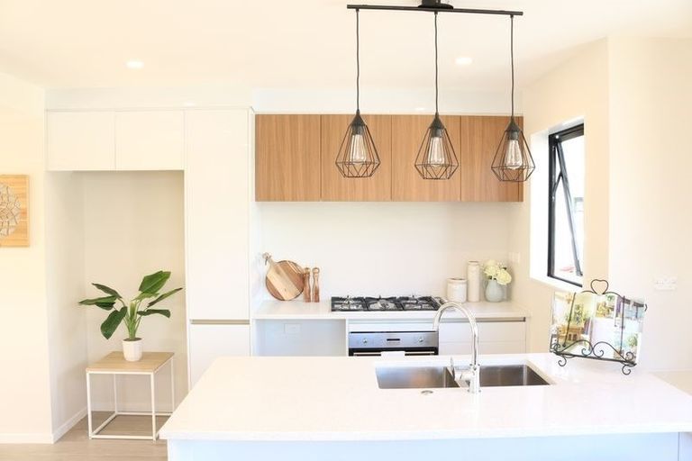 Photo of property in 4/5 Perekia Street, Albany, Auckland, 0632