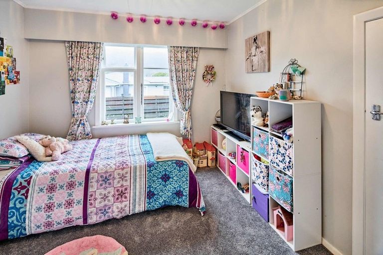 Photo of property in 168 Wellington Road, Wainuiomata, Lower Hutt, 5014