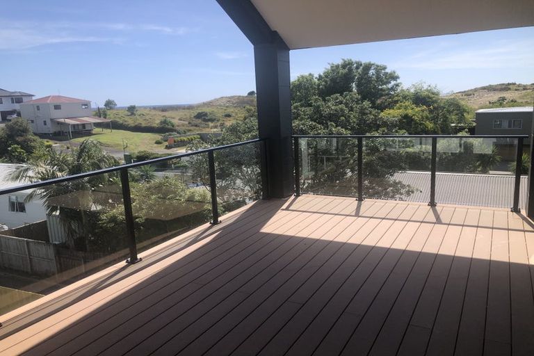 Photo of property in 1335e Papamoa Beach Road, Papamoa Beach, 3118