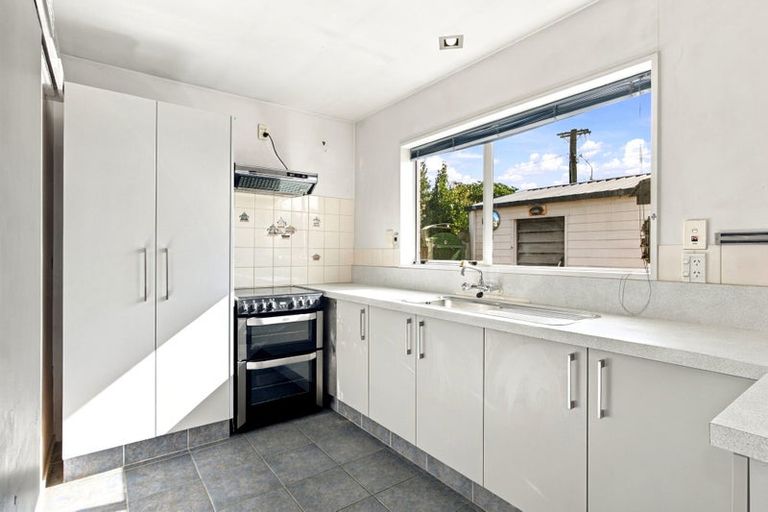 Photo of property in 84a Mackworth Street, Woolston, Christchurch, 8062