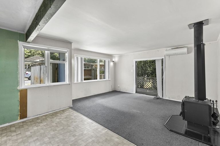 Photo of property in 19 Sunny Grove, Wainuiomata, Lower Hutt, 5014