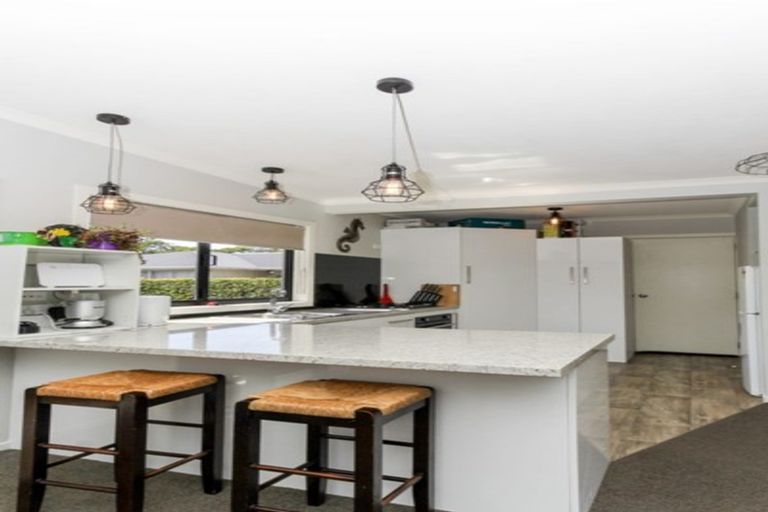 Photo of property in 33 Leslie Street, Waitara, 4320