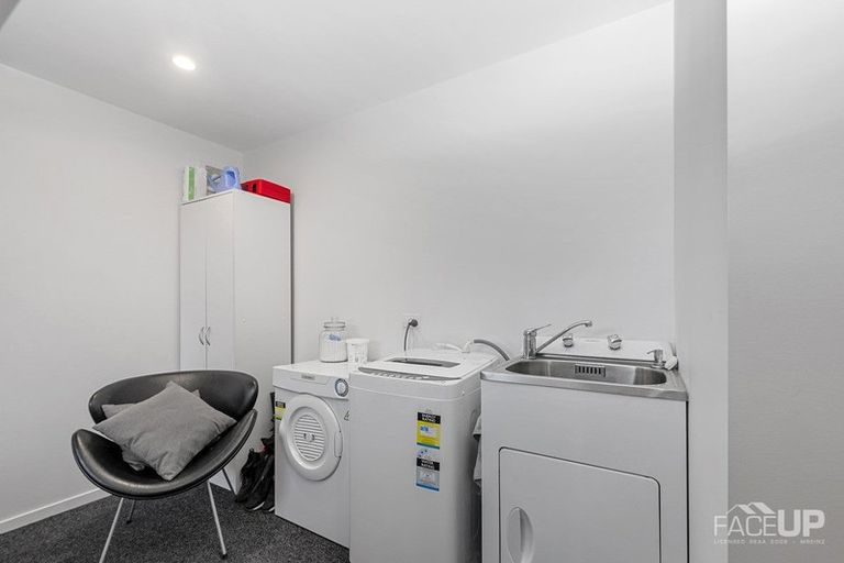 Photo of property in 32 Memorial Park Lane, Hobsonville, Auckland, 0618