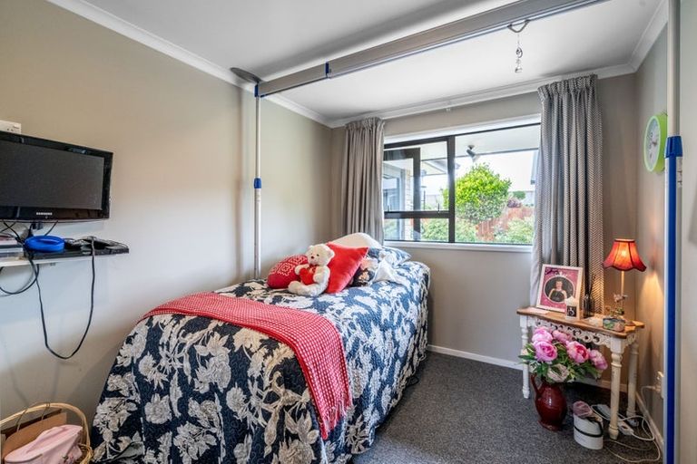 Photo of property in 24 Hoffman Court, Waikiwi, Invercargill, 9810