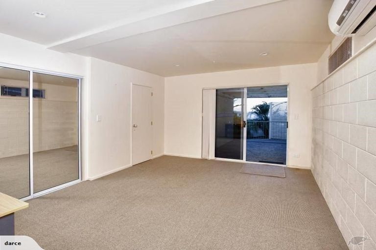 Photo of property in 20 Merehai Place, Snells Beach, 0920