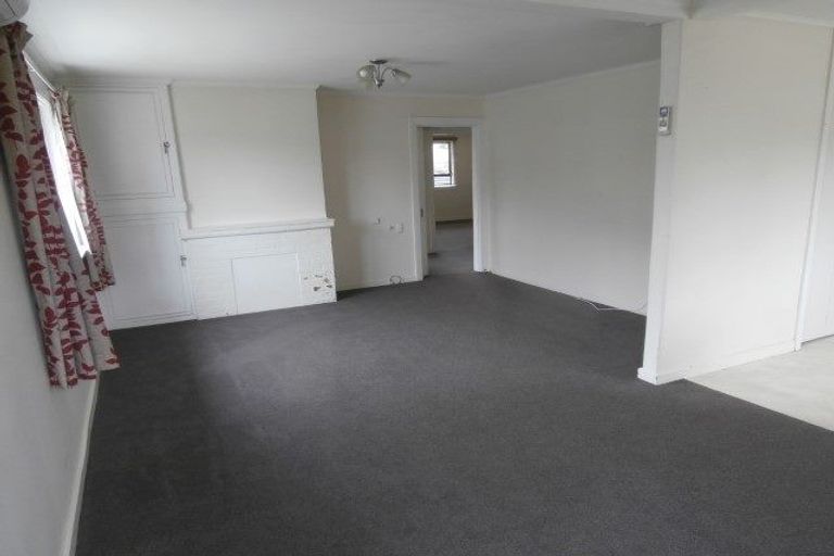 Photo of property in 111 Wainoni Road, Avondale, Christchurch, 8061