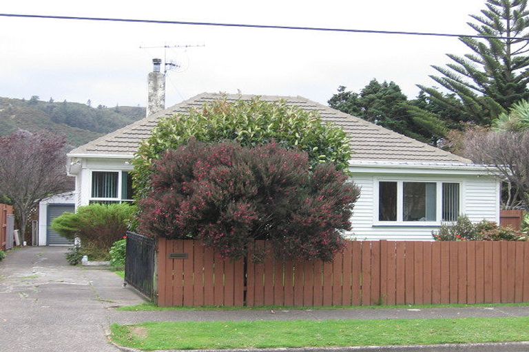 Photo of property in 34 Milne Crescent, Taita, Lower Hutt, 5011