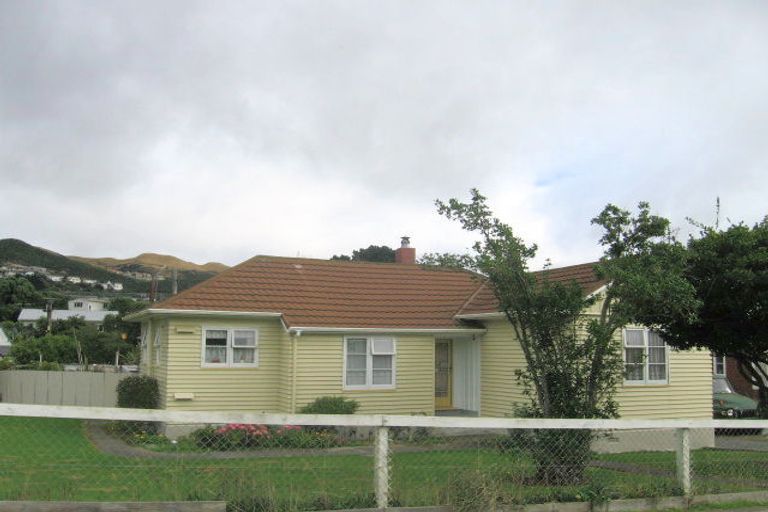 Photo of property in 12 Bould Street, Johnsonville, Wellington, 6037