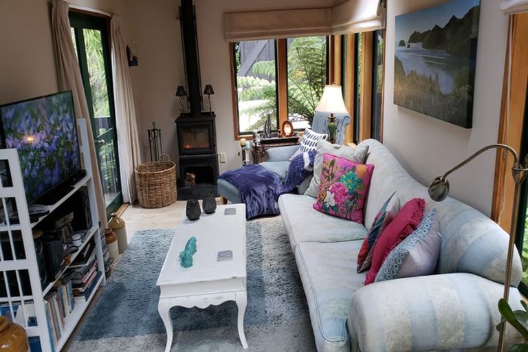 Photo of property in 58 Clinton Road, Tawharanui Peninsula, Warkworth, 0986