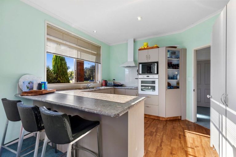 Photo of property in 19 Carrington Drive, Papamoa Beach, Papamoa, 3118