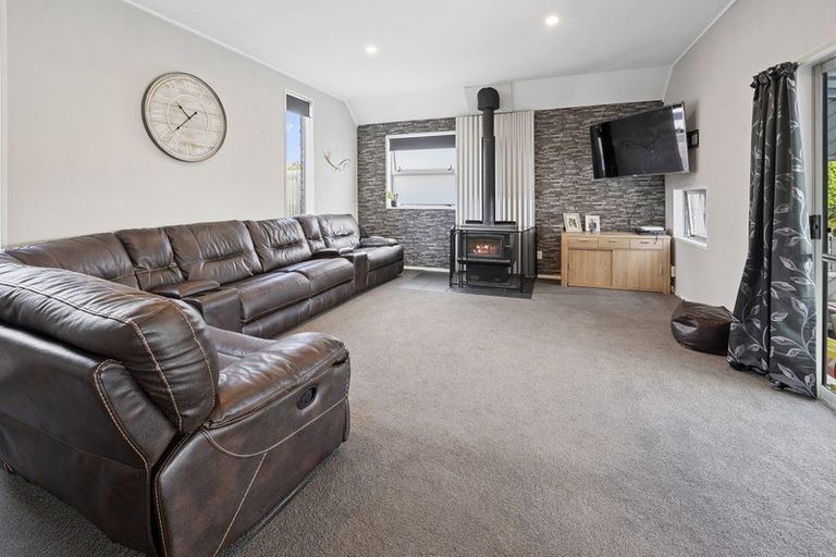 Photo of property in 4 Aotea Crescent, Gore, 9710