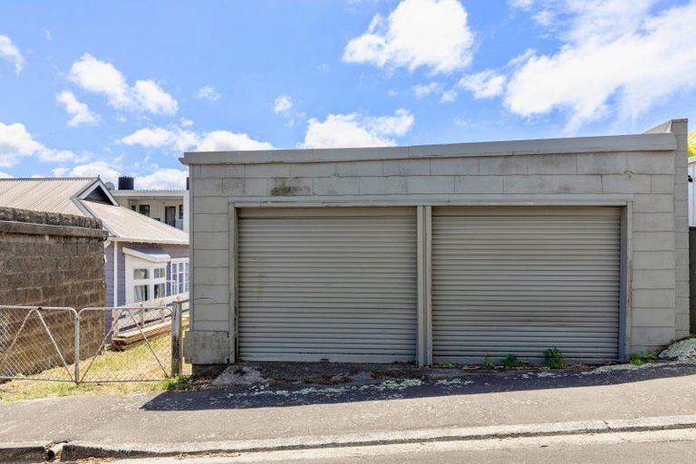 Photo of property in 28 Rhodes Street, Newtown, Wellington, 6021