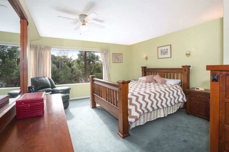 Photo of property in 12 Furneaux Grove, Whitby, Porirua, 5024